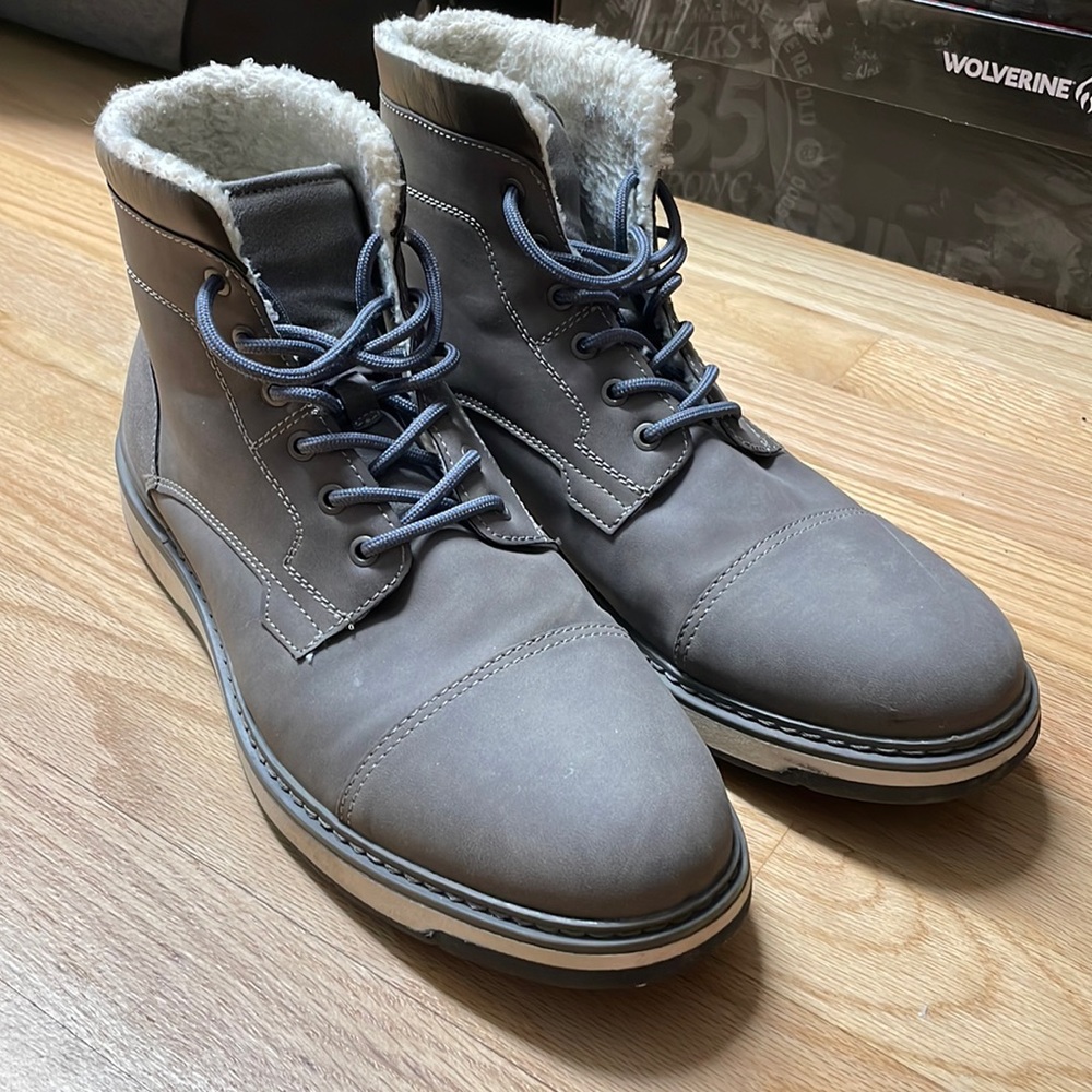 Call it spring casual boots size 10 USA
